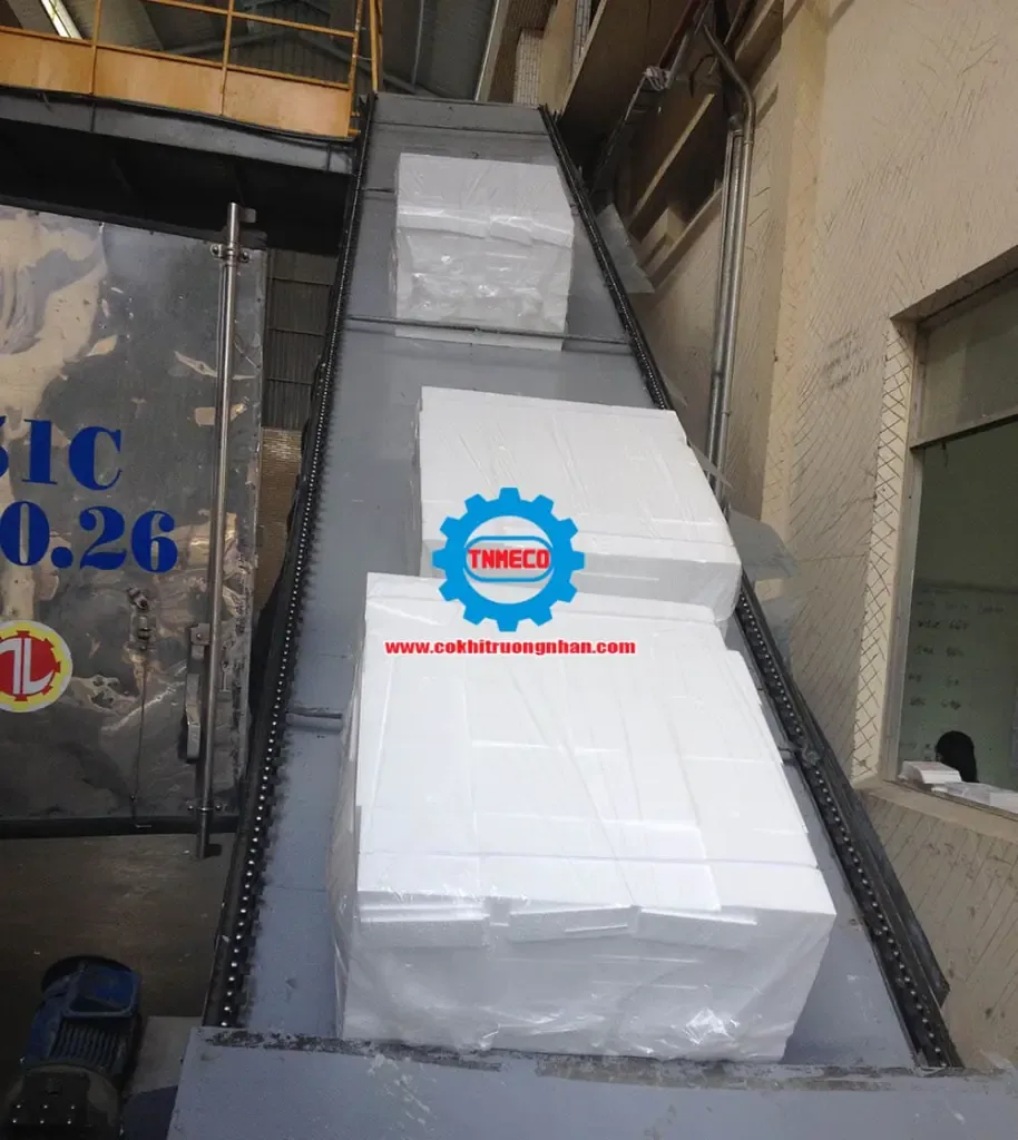 Báo giá băng tải xích theo loại xích và sản phẩm vận chuyển